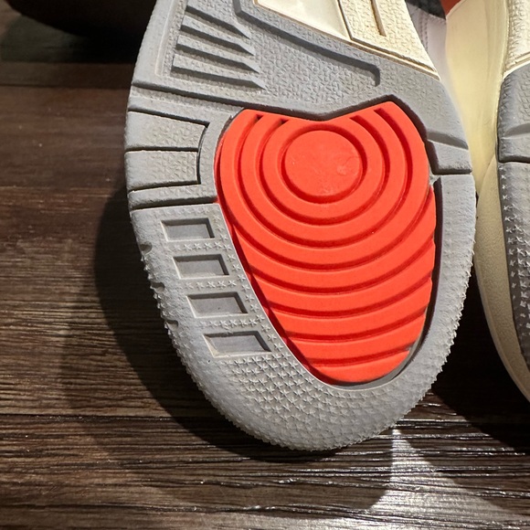 Air Jordan Retro 3 Sneakers - Picture 9 of 12
